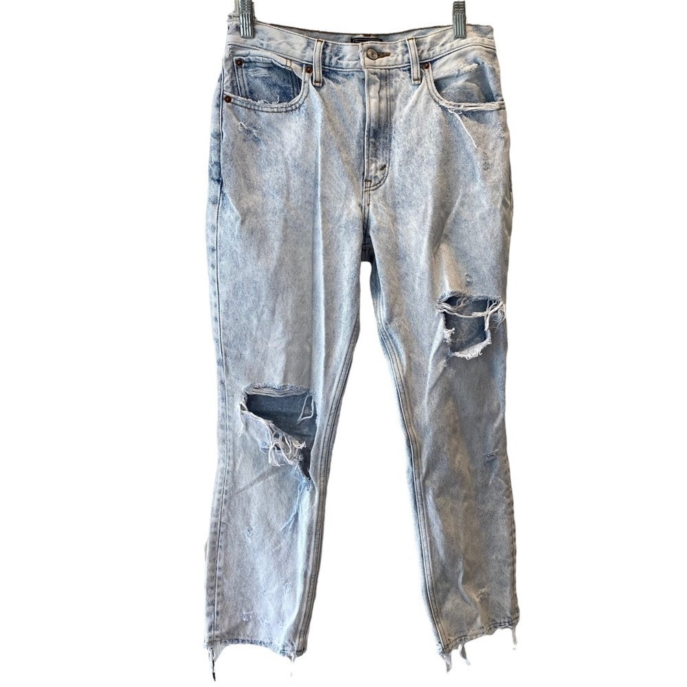 Abercrombie & Fitch High Rise Mom Jean Distressed Acid Wash size 28‎ / 6